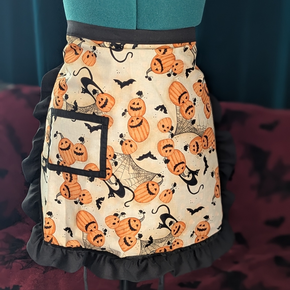 Retro Mini Half Apron - Pumpkin Patch